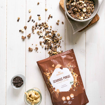 Geöffnetes Topping Schokus Pokus aus der Vogelperspektive